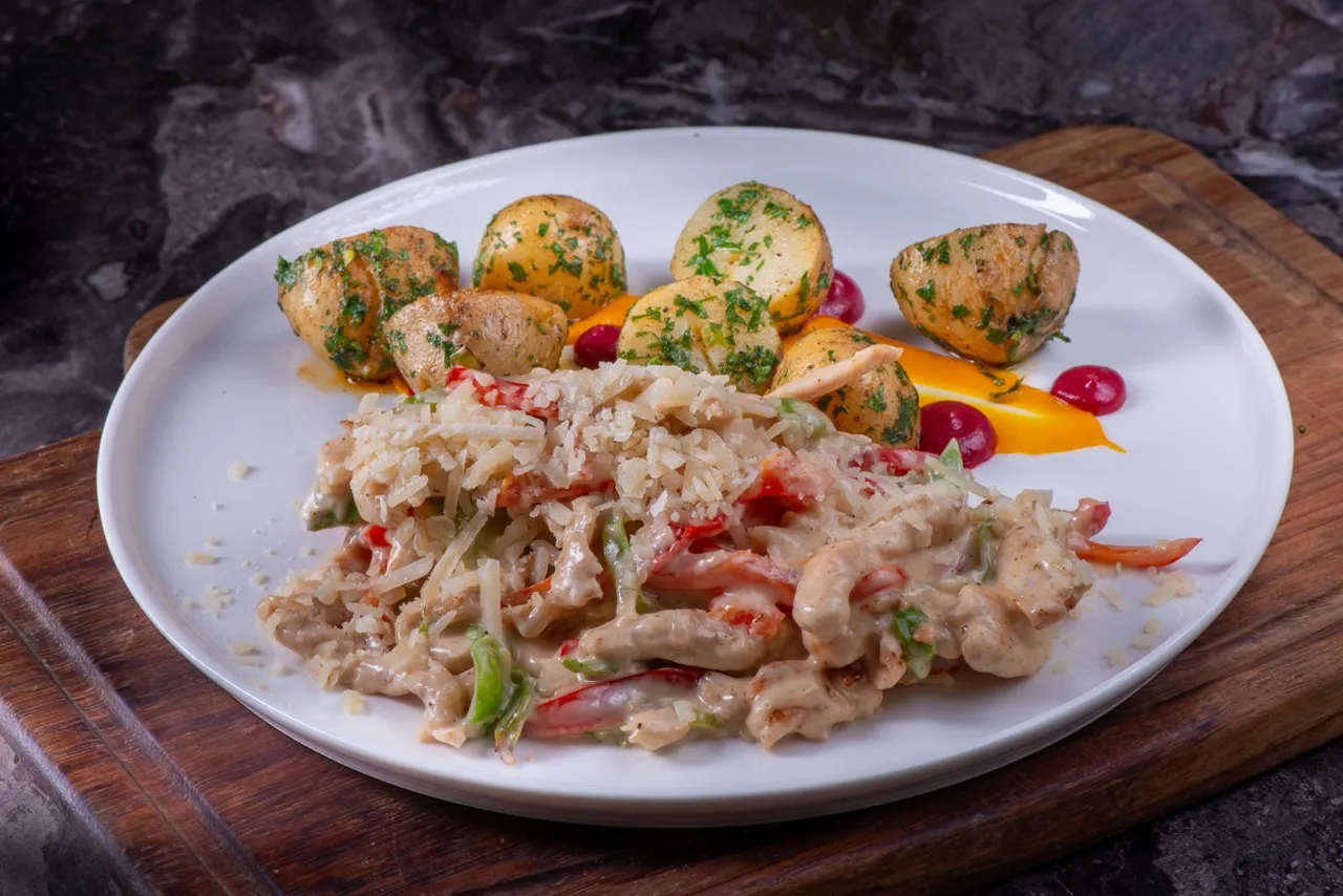 Permesan Soslu Tavuk